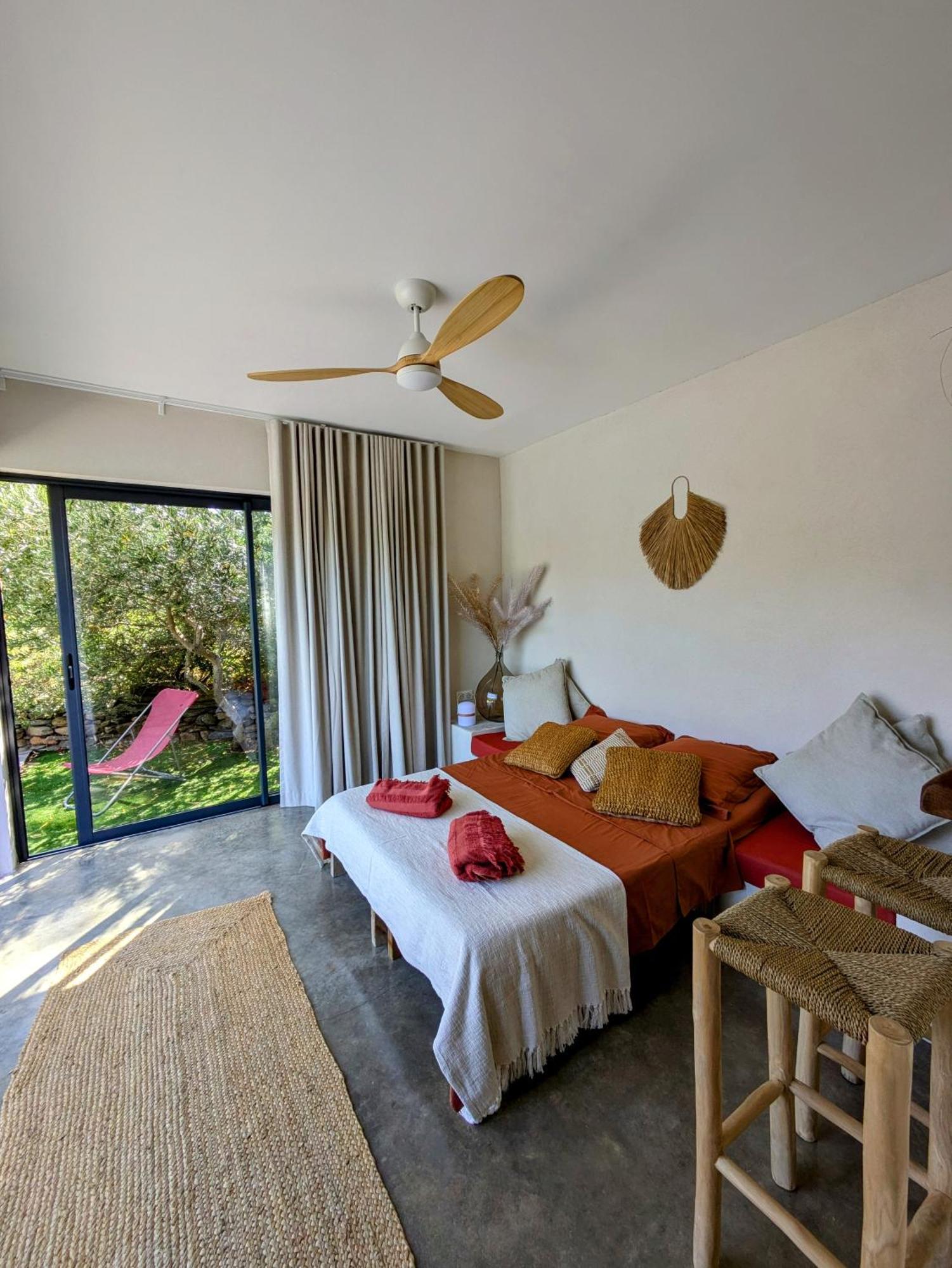 Studio Lamaroja Hotel Patrimonio Buitenkant foto