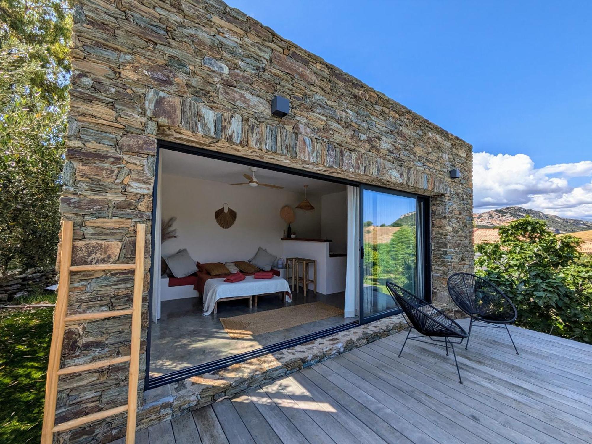 Studio Lamaroja Hotel Patrimonio Buitenkant foto
